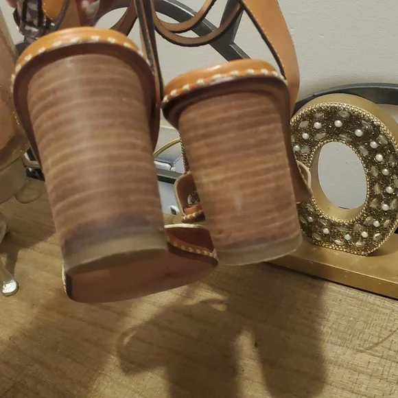 COACH Pexton White Tan Brown Block Heel Ankle Strap Sandals Women's Sz 8, Boho - Picture 8 of 12